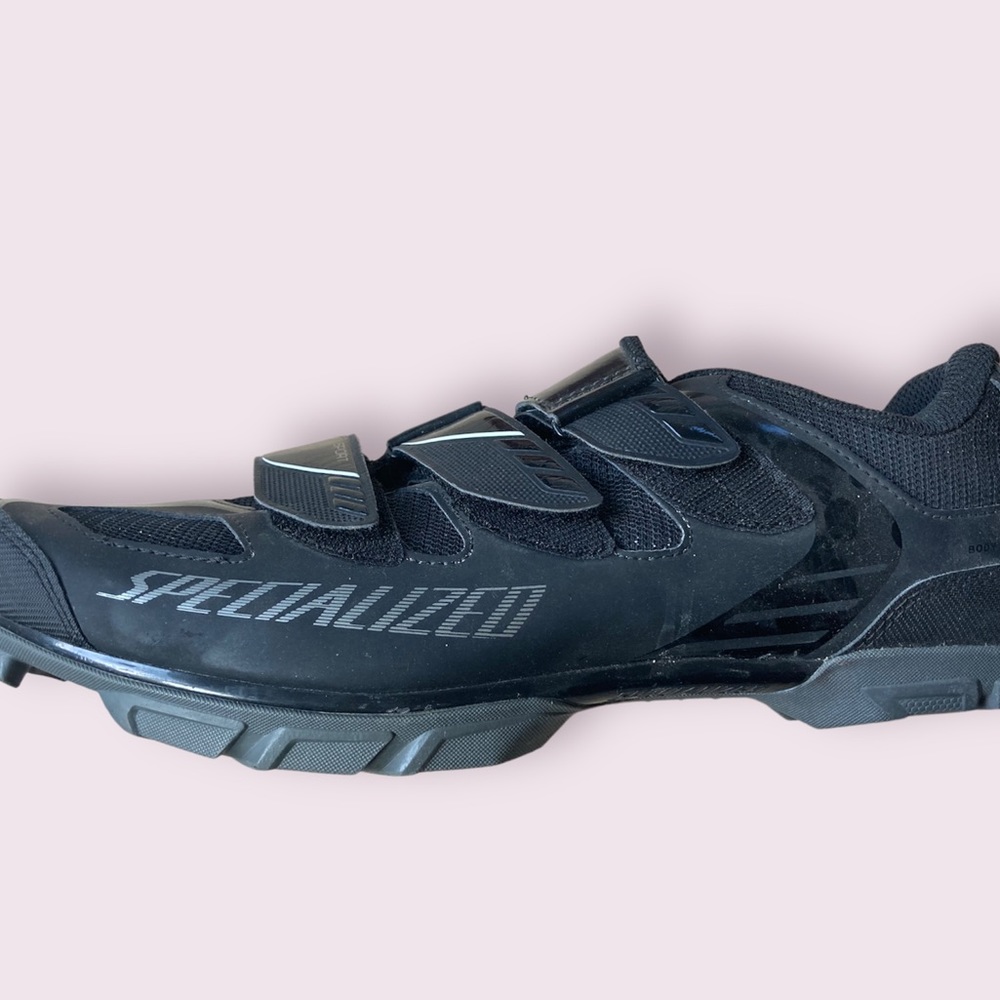 Bontrager clip in bike shoes men’s 45 (11-11.5)